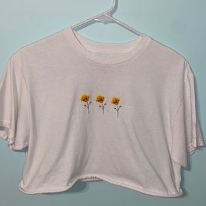 Brandy Melville flower cropped tee